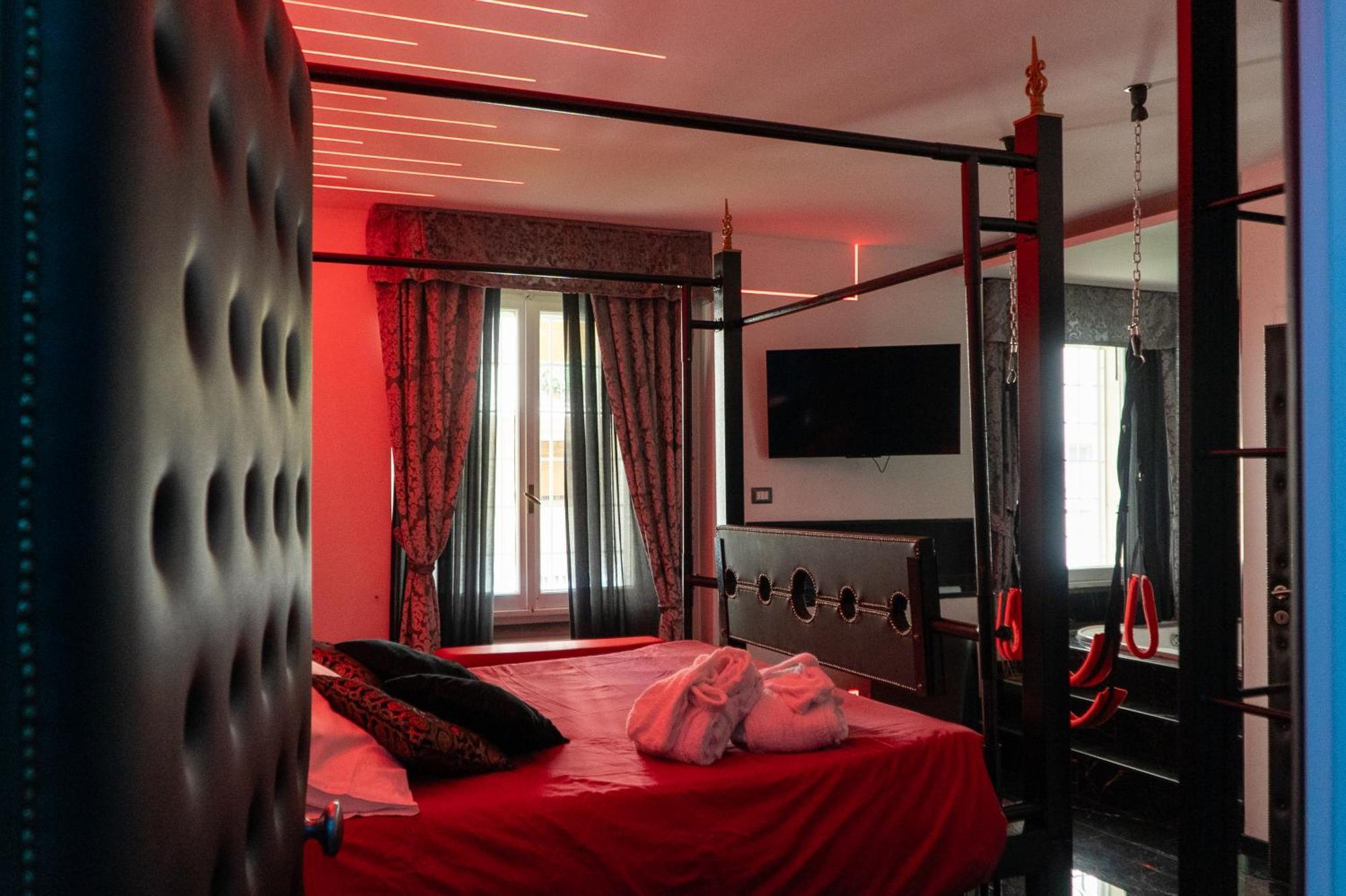 Suite Luxury Bdsm 罗马 外观 照片