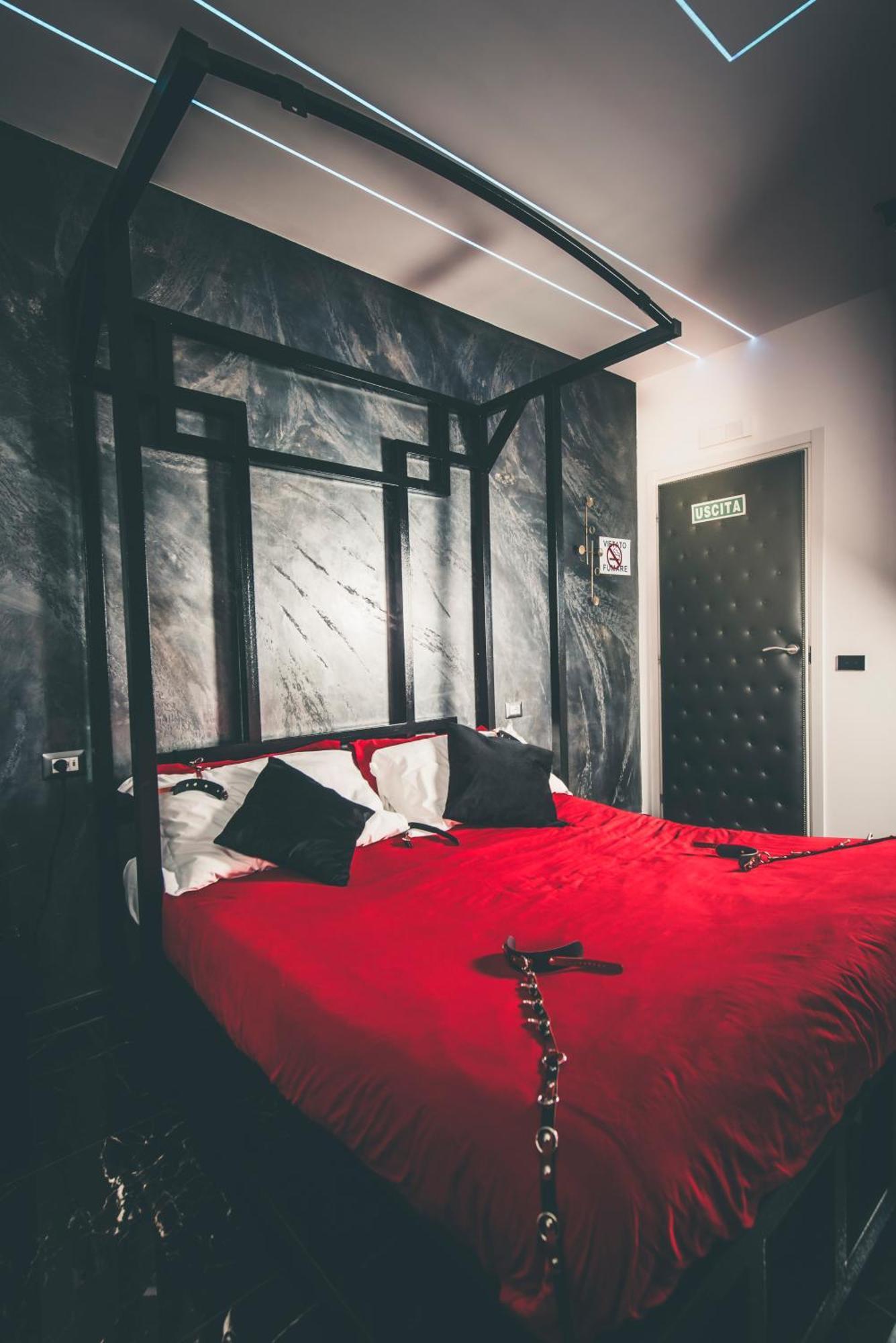Suite Luxury Bdsm 罗马 客房 照片