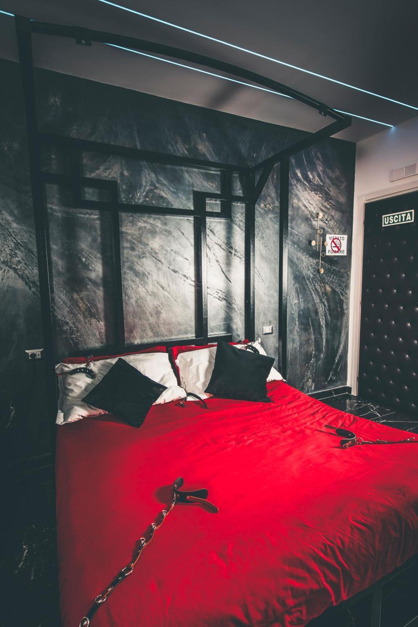 Suite Luxury Bdsm 罗马 外观 照片