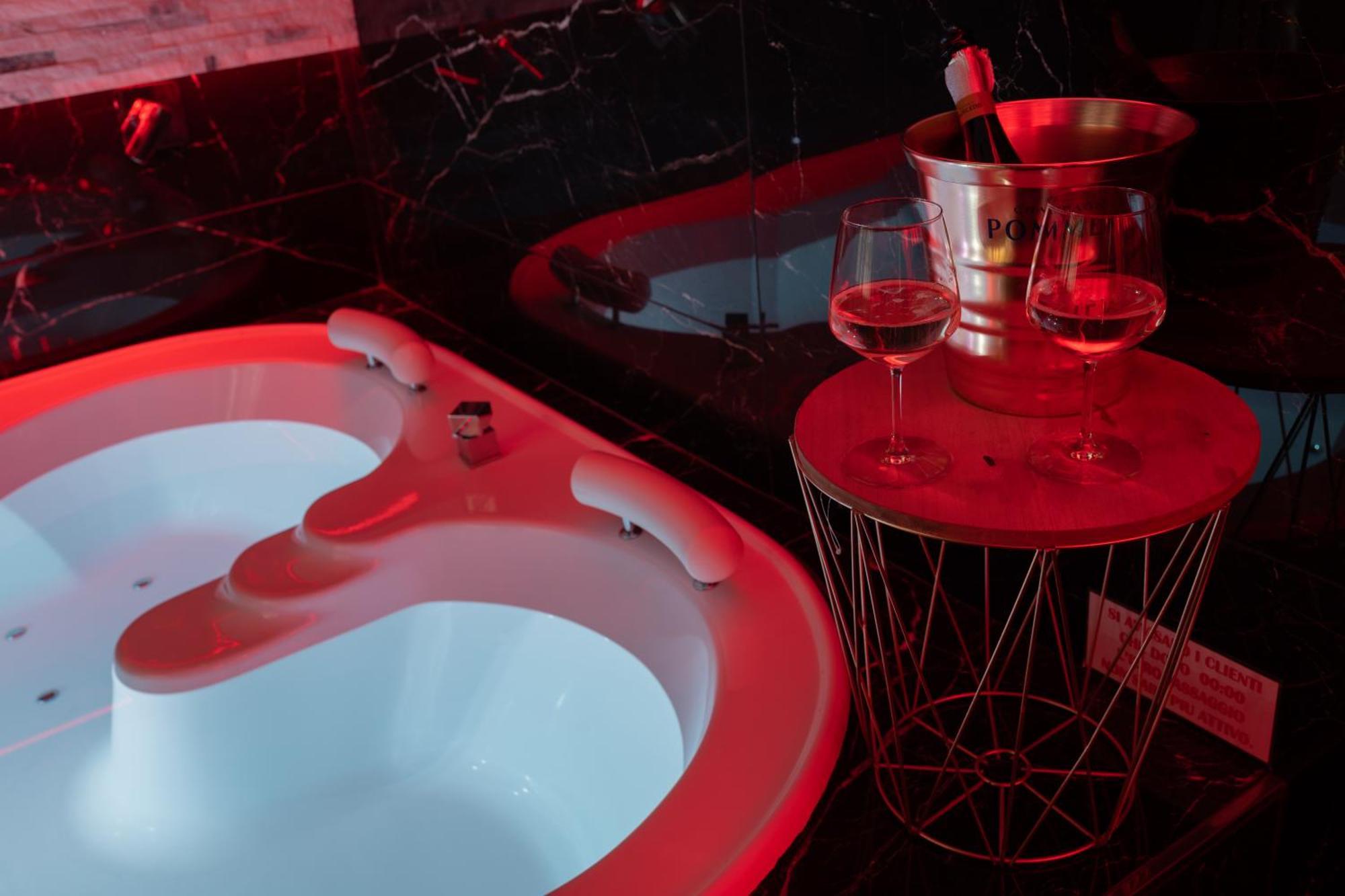 Suite Luxury Bdsm 罗马 外观 照片