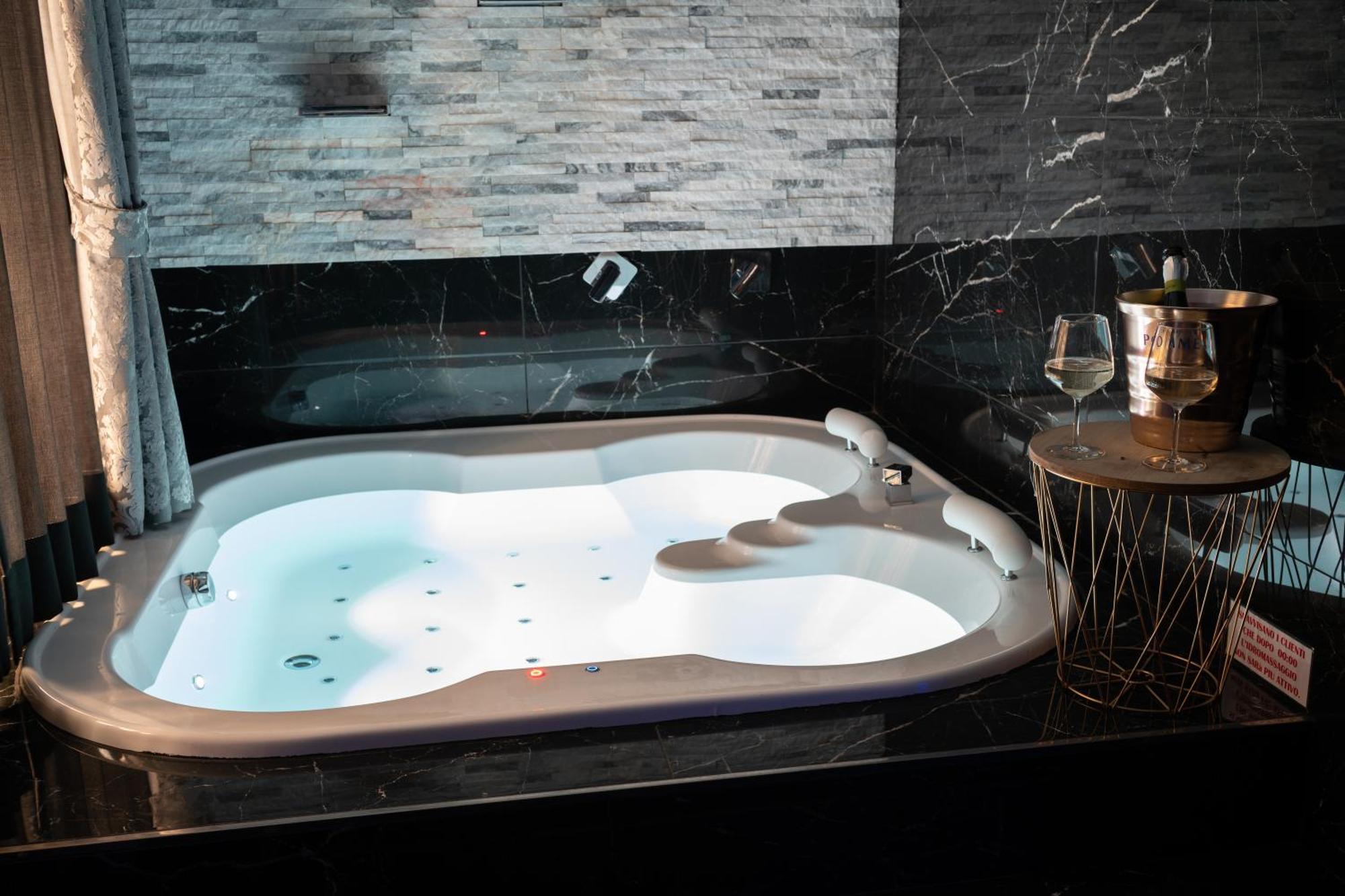 Suite Luxury Bdsm 罗马 外观 照片